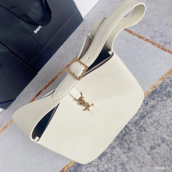 À LE 5 LARGE 7 30x31x13cm HOBO SOFT - BAG YSL 0716